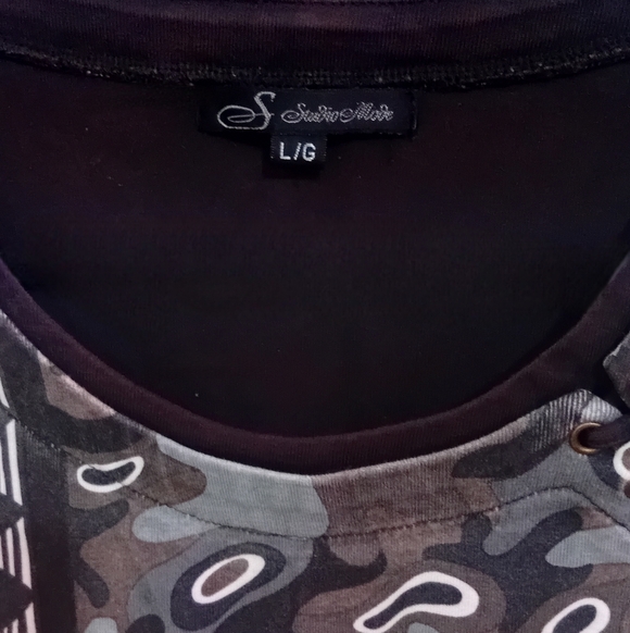 Geometric Patterned Long Sleeve Top - Picture 5 of 5